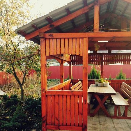 Park House Hotel Почаив Екстериор снимка