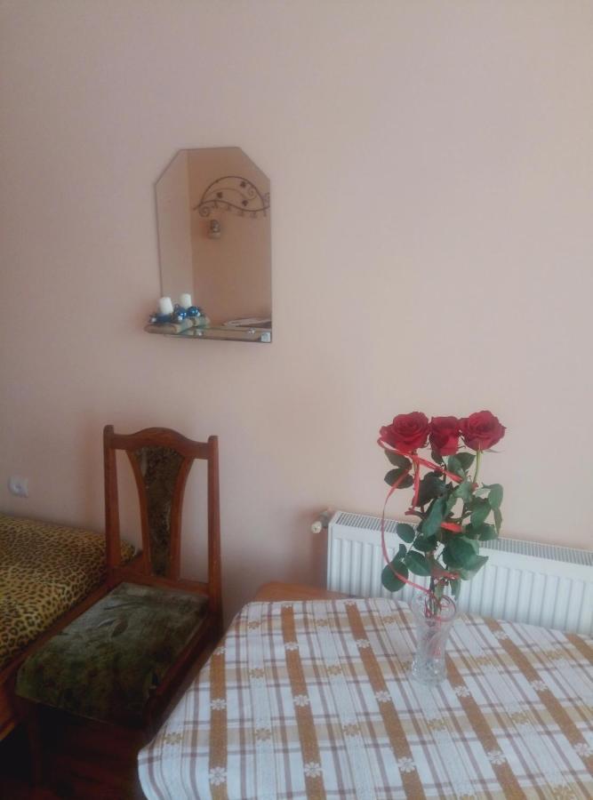 Park House Hotel Почаив Екстериор снимка